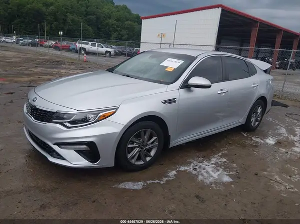 5XXGT4L31LG451573 2020 KIA OPTIMA - Image 2