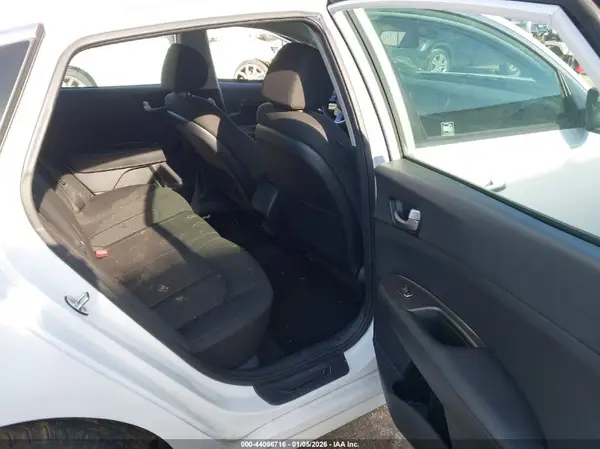 5XXGT4L31LG452027 2020 KIA OPTIMA - Image 8