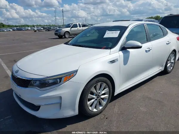 5XXGT4L32GG002151 2016 KIA OPTIMA - Image 2