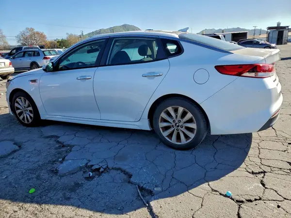 5XXGT4L32GG004546 2016 KIA OPTIMA - Image 2