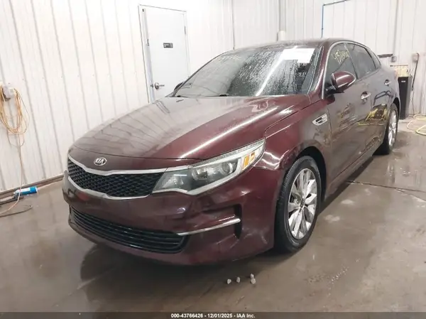 5XXGT4L32GG006832 2016 KIA OPTIMA - Image 2