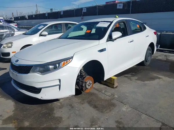 5XXGT4L32GG007799 2016 KIA OPTIMA - Image 2