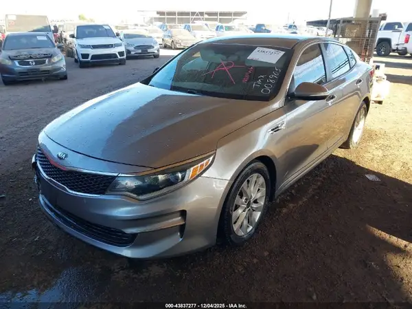 5XXGT4L32GG008905 2016 KIA OPTIMA - Image 2