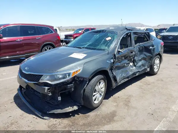 5XXGT4L32GG015563 2016 KIA OPTIMA - Image 2