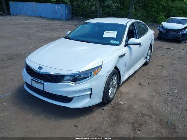 5XXGT4L32GG015594 2016 KIA OPTIMA - Image 2