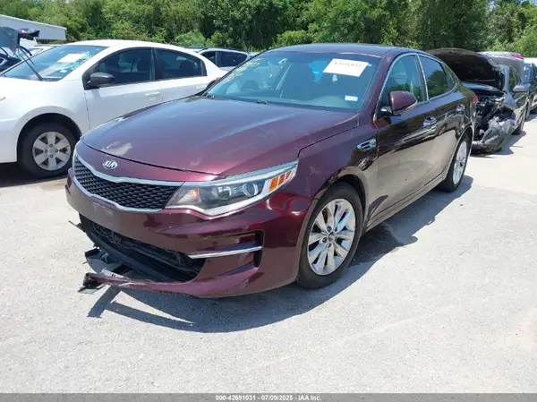 5XXGT4L32GG018575 2016 KIA OPTIMA - Image 2