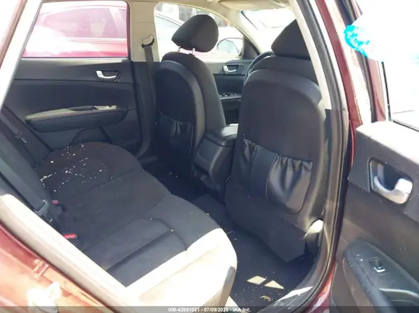 5XXGT4L32GG018575 2016 KIA OPTIMA - Image 8