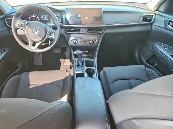 5XXGT4L32GG019760 2016 KIA OPTIMA - Image 8