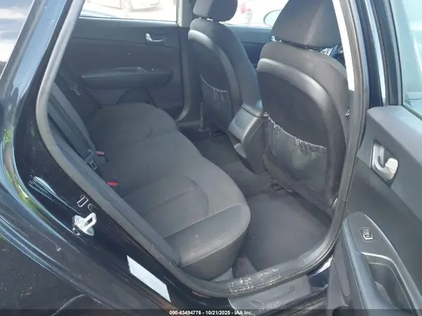 5XXGT4L32GG020620 2016 KIA OPTIMA - Image 8