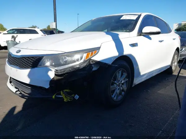 5XXGT4L32GG020813 2016 KIA OPTIMA - Image 2
