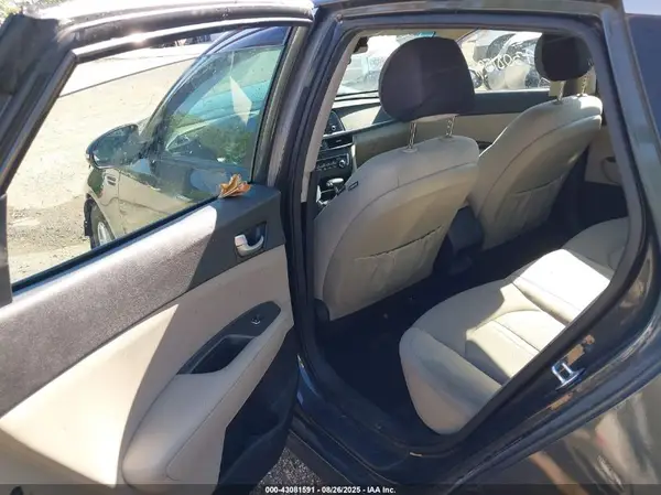 5XXGT4L32GG028099 2016 KIA OPTIMA - Image 8