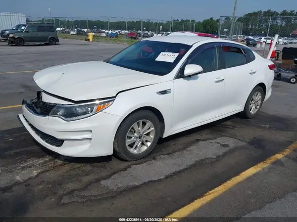 5XXGT4L32GG032329 2016 KIA OPTIMA - Image 2
