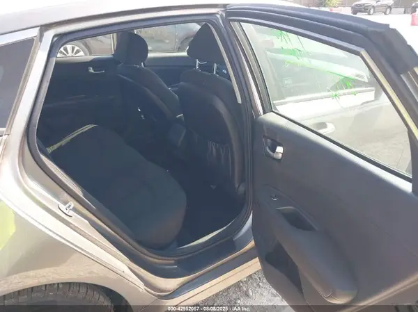 5XXGT4L32GG033951 2016 KIA OPTIMA - Image 8
