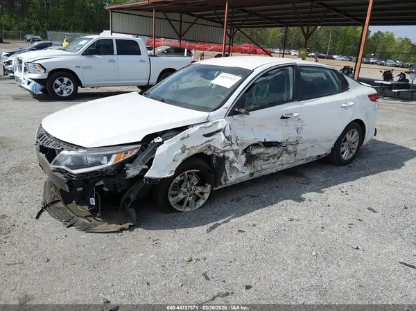 5XXGT4L32GG035294 2016 KIA OPTIMA - Image 2