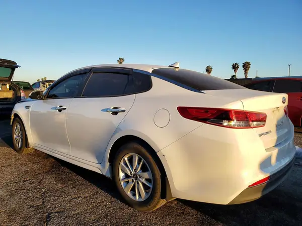 5XXGT4L32GG038440 2016 KIA OPTIMA - Image 2