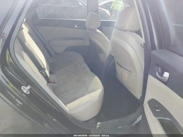 5XXGT4L32GG039927 2016 KIA OPTIMA - Image 8