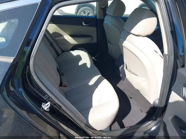 5XXGT4L32GG043296 2016 KIA OPTIMA - Image 8