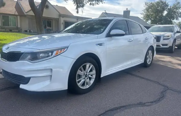 5XXGT4L32GG043752 2016 KIA OPTIMA - Image 2