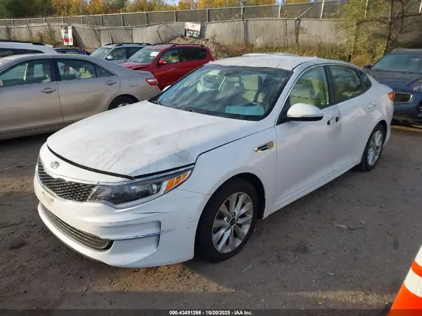 5XXGT4L32GG043931 2016 KIA OPTIMA - Image 2