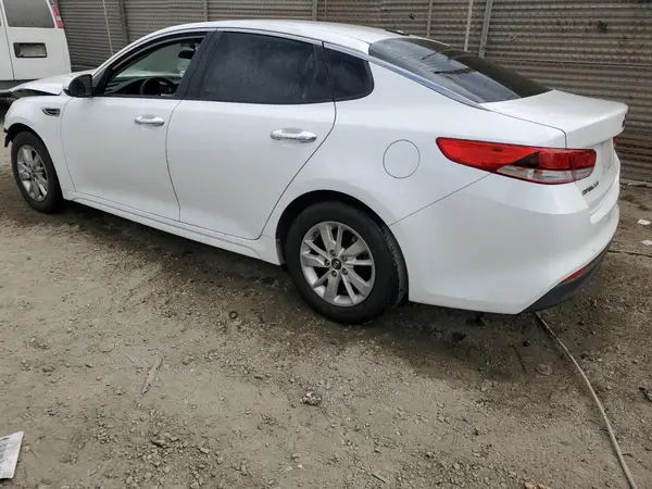 5XXGT4L32GG052760 2016 KIA OPTIMA - Image 2