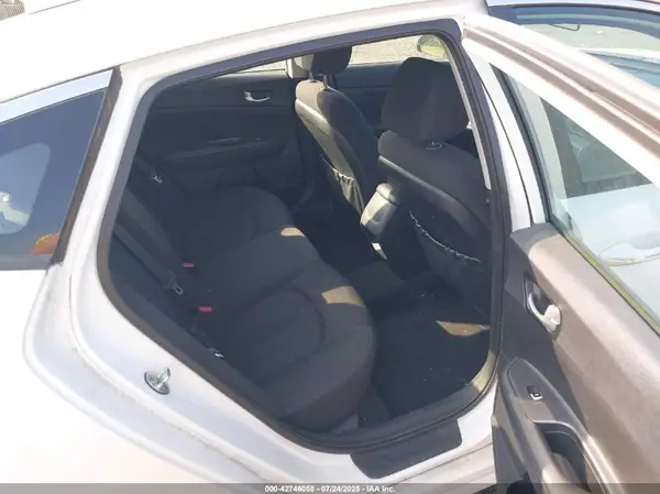 5XXGT4L32GG061779 2016 KIA OPTIMA - Image 8