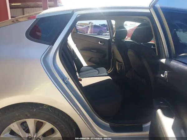 5XXGT4L32GG066206 2016 KIA OPTIMA - Image 8