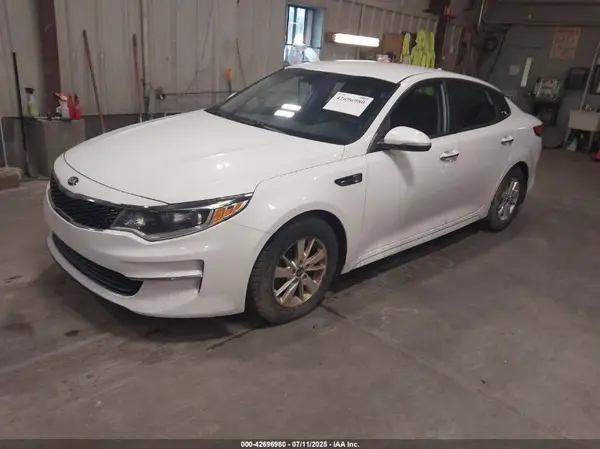 5XXGT4L32GG069476 2016 KIA OPTIMA - Image 2