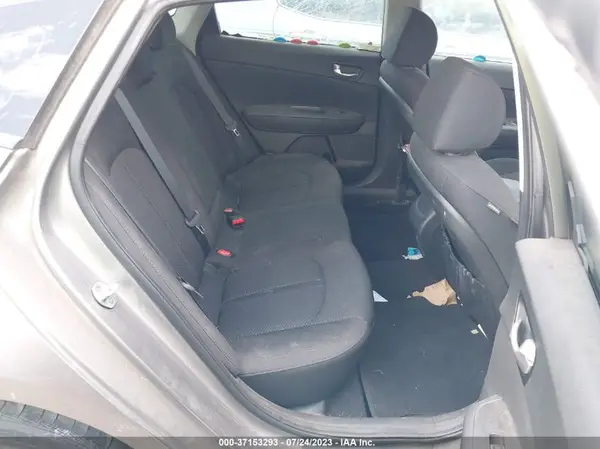 5XXGT4L32GG073267 2016 KIA OPTIMA - Image 8