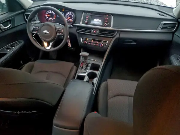 5XXGT4L32GG081627 2016 KIA OPTIMA - Image 8