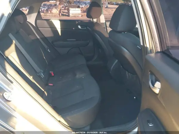 5XXGT4L32GG089324 2016 KIA OPTIMA - Image 8