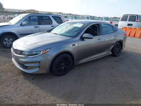 5XXGT4L32GG090635 2016 KIA OPTIMA - Image 2