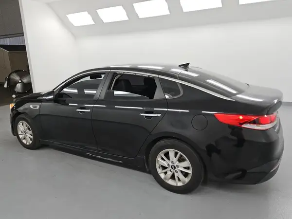 5XXGT4L32GG090716 2016 KIA OPTIMA - Image 2