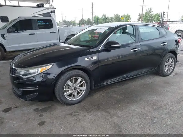 5XXGT4L32GG098976 2016 KIA OPTIMA - Image 2