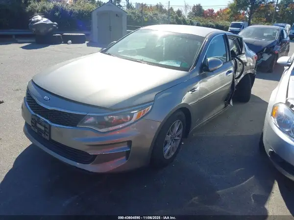 5XXGT4L32GG099979 2016 KIA OPTIMA - Image 2