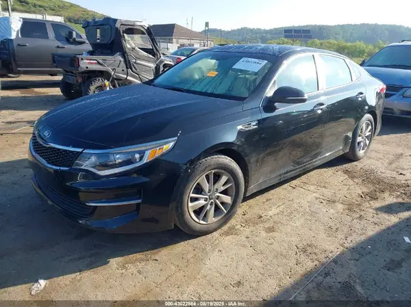 5XXGT4L32GG103058 2016 KIA OPTIMA - Image 2