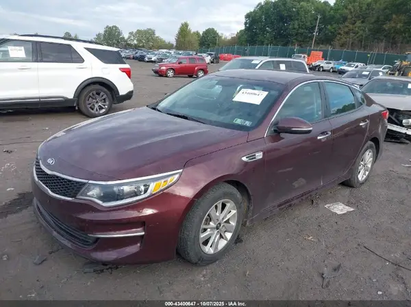 5XXGT4L32GG107367 2016 KIA OPTIMA - Image 2