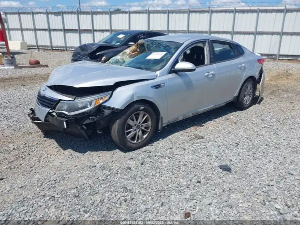 5XXGT4L32GG107952 2016 KIA OPTIMA - Image 2