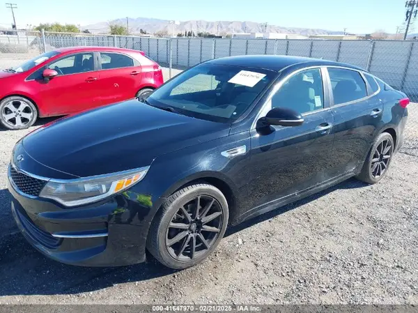 5XXGT4L32GG108695 2016 KIA OPTIMA - Image 2