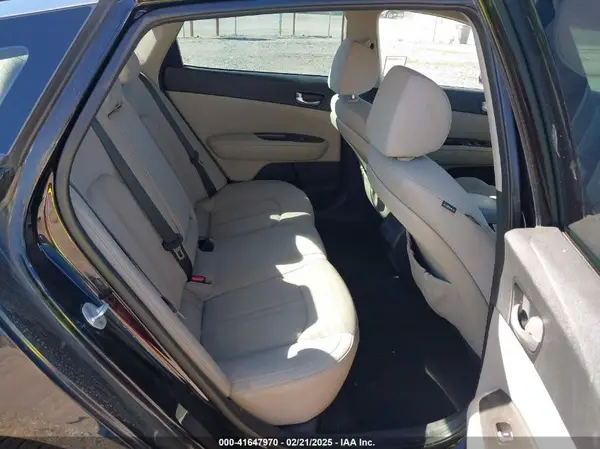 5XXGT4L32GG108695 2016 KIA OPTIMA - Image 8