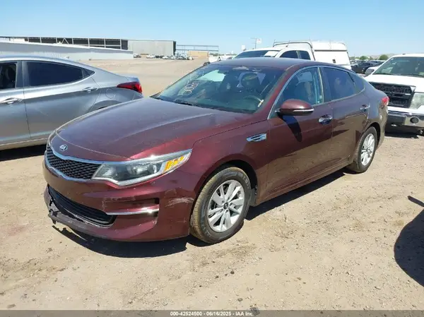 5XXGT4L32GG109300 2016 KIA OPTIMA - Image 2