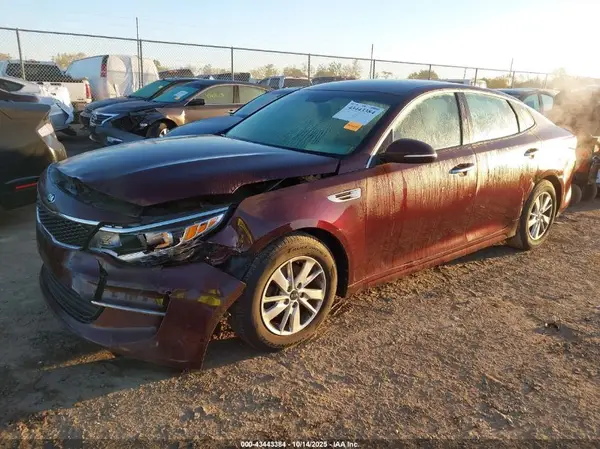 5XXGT4L32GG110589 2016 KIA OPTIMA - Image 2