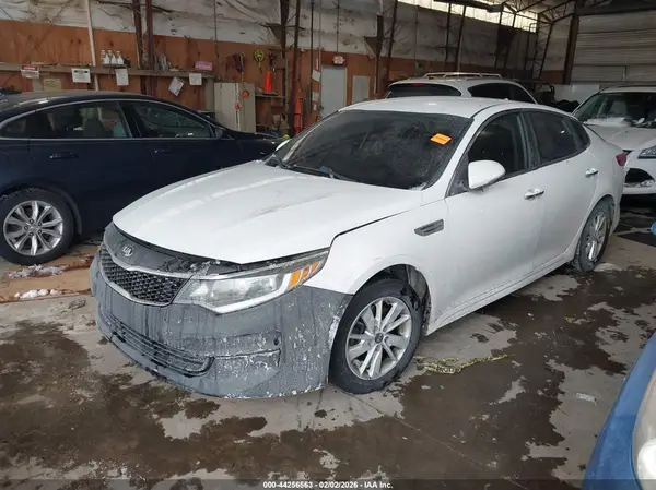 5XXGT4L32GG110771 2016 KIA OPTIMA - Image 2