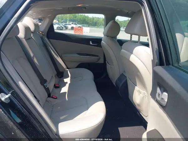 5XXGT4L32GG113170 2016 KIA OPTIMA - Image 8