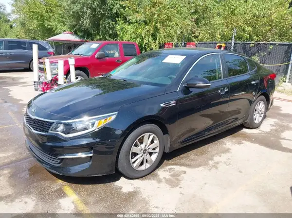 5XXGT4L32GG113458 2016 KIA OPTIMA - Image 2