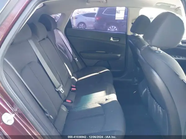 5XXGT4L32GG120023 2016 KIA OPTIMA - Image 8