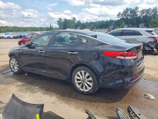 5XXGT4L32HG124820 2017 KIA OPTIMA - Image 2