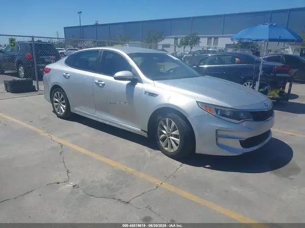 5XXGT4L32HG129810 2017 KIA OPTIMA - Image 1
