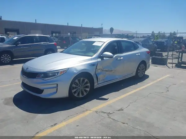 5XXGT4L32HG129810 2017 KIA OPTIMA - Image 2