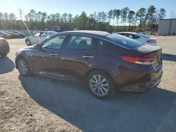 5XXGT4L32HG131038 2017 KIA OPTIMA - Image 2