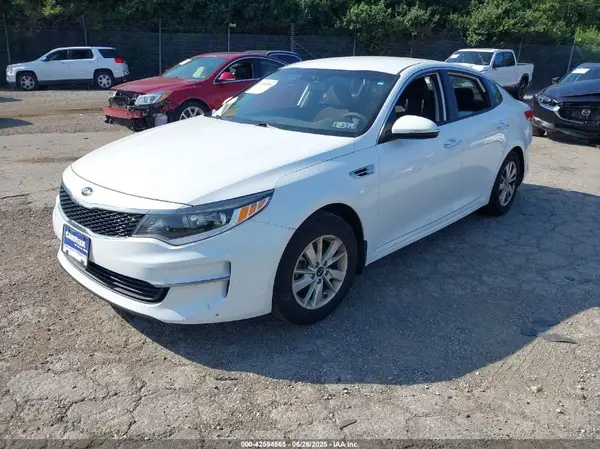 5XXGT4L32HG135400 2017 KIA OPTIMA - Image 2